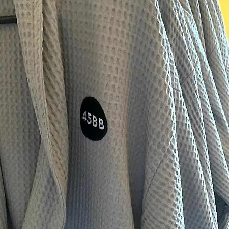45bb فندق مبيت وإفطار قرقشونه