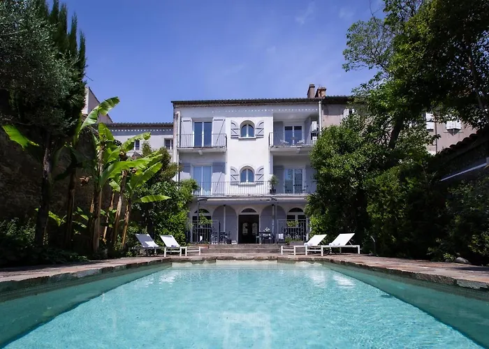 Alojamento de Acomodação e Pequeno-almoço 45bb 4*